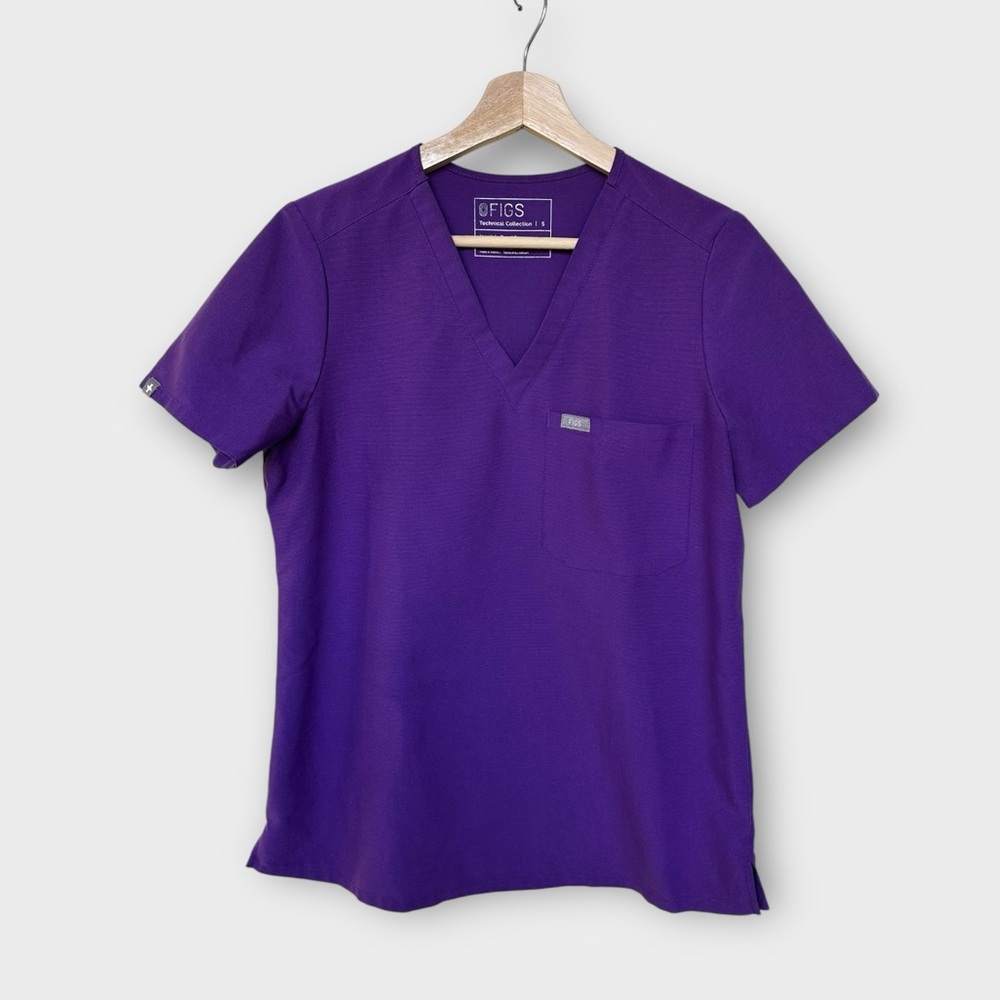 FIGS Catarina One Pocket Scrub Top Ultraviolet size S